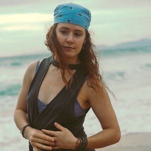 Meet your Posher, Makaela